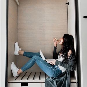 Meet your Posher, Cortney